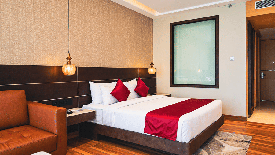 Semi-Suite 3