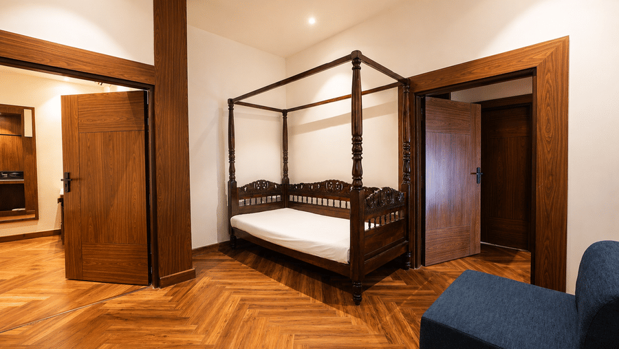 Family Room 5