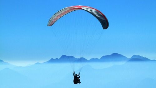 Paragliding 
