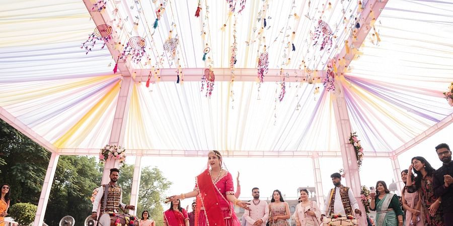 1 - Mehendi - Royal Wedding in Jaipir - Hotel Umaid Palace 4