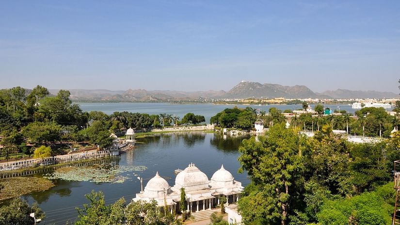 Udaipur city overlooking Lake Pichola