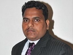 A closeup image of Ravindra Shine - Kamats India