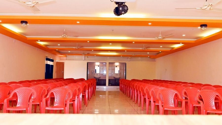 An image of the seating arrangement at the banquet hall in Nisarga Lake Resort