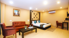 15 Club King Courtyard