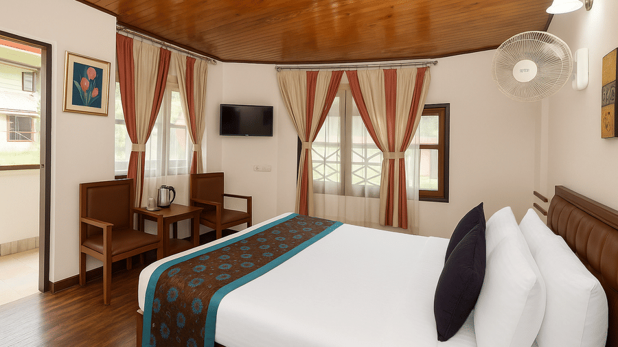 1 Cover Superior HIll .jpg.jpg.