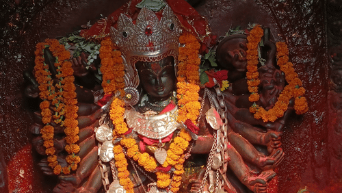 Visit the revered Mahakali Temple in Zinzva, a sacred pilgrimage site known for its spiritual significance and peaceful ambience near Pride Elite Himatnagar.