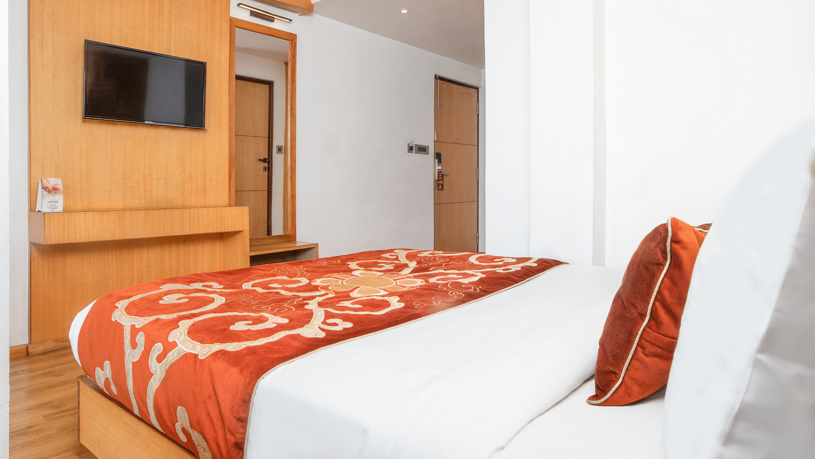 Deluxe View Room