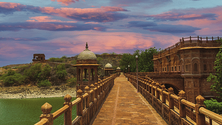 An image of Bal Samand Lake Palace is located in Jodhpur