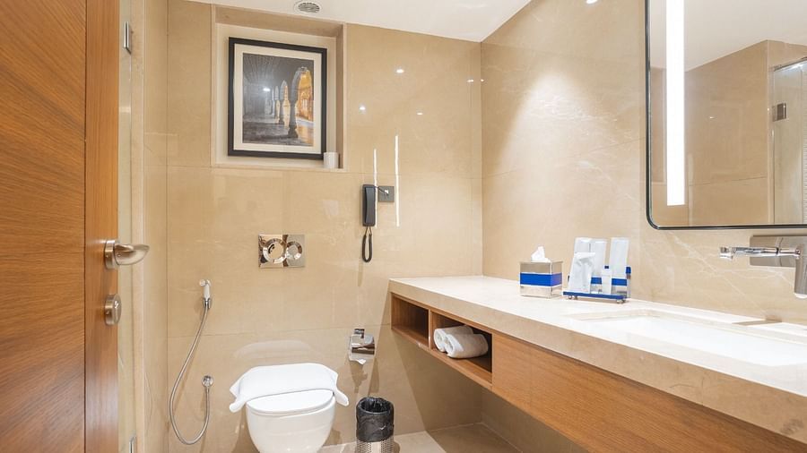 6 Bathroom