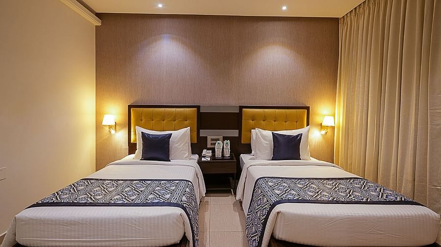 Royal Suite Twin Bed Room - Bed Room
