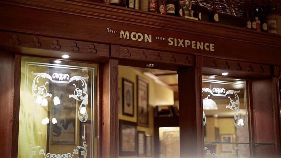 The Moon and Six Pence, Hablis Hotel, Pub in Chennai 5