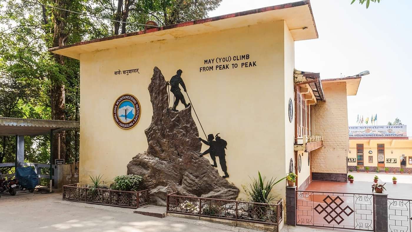  Himalayan Mountaineering Institute