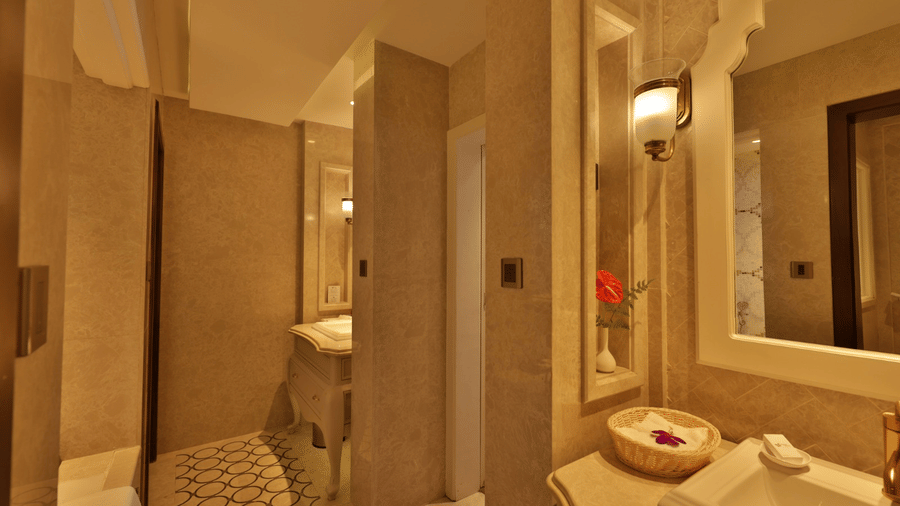 Royal Fragrant Suite 1