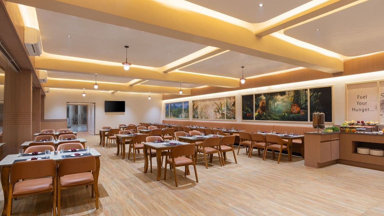 Dining1