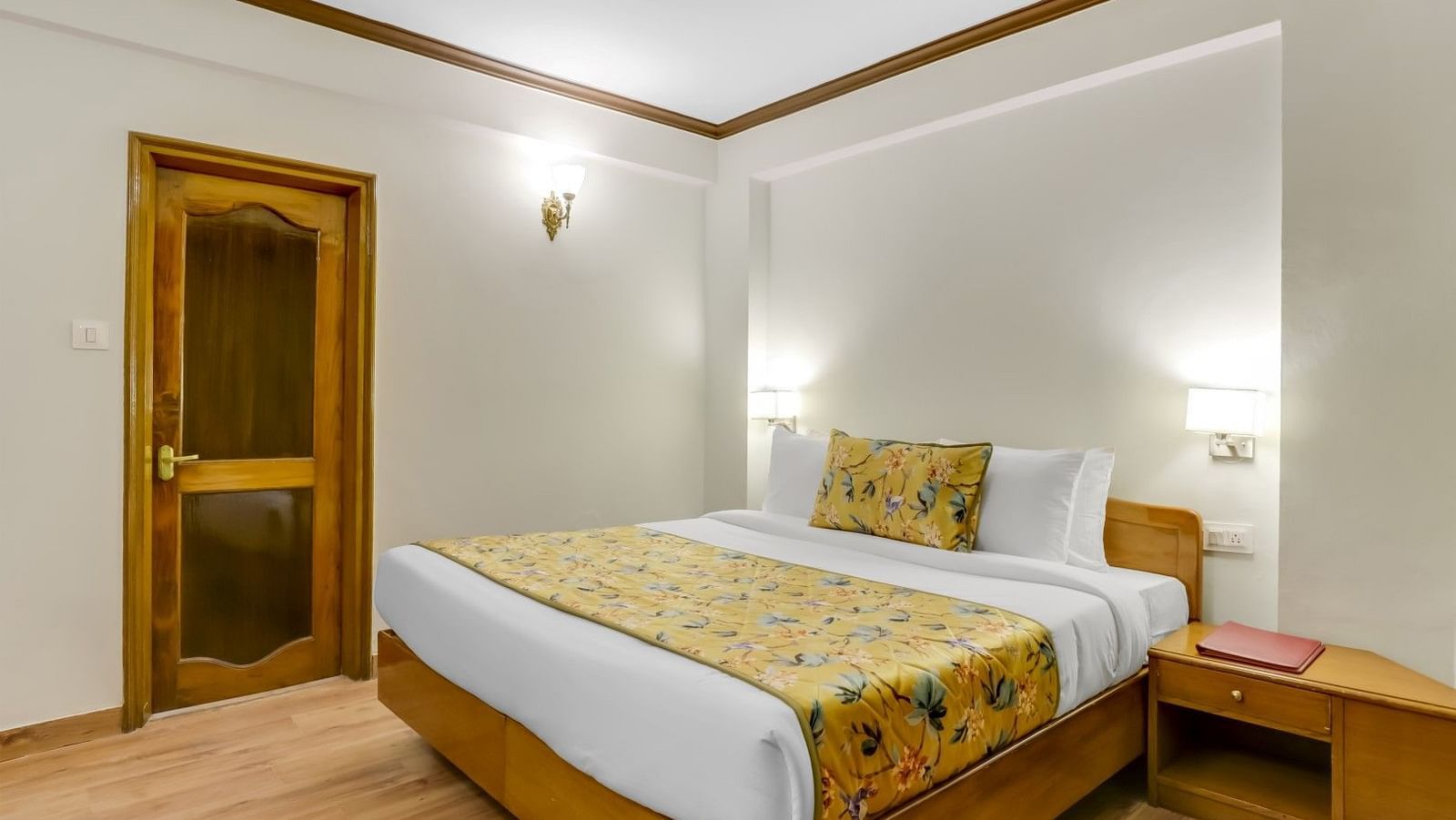 Deluxe Room at Summit Le Royale Hotel, Shimla6
