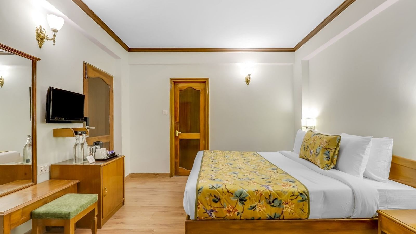 Deluxe Room at Summit Le Royale Hotel, Shimla7