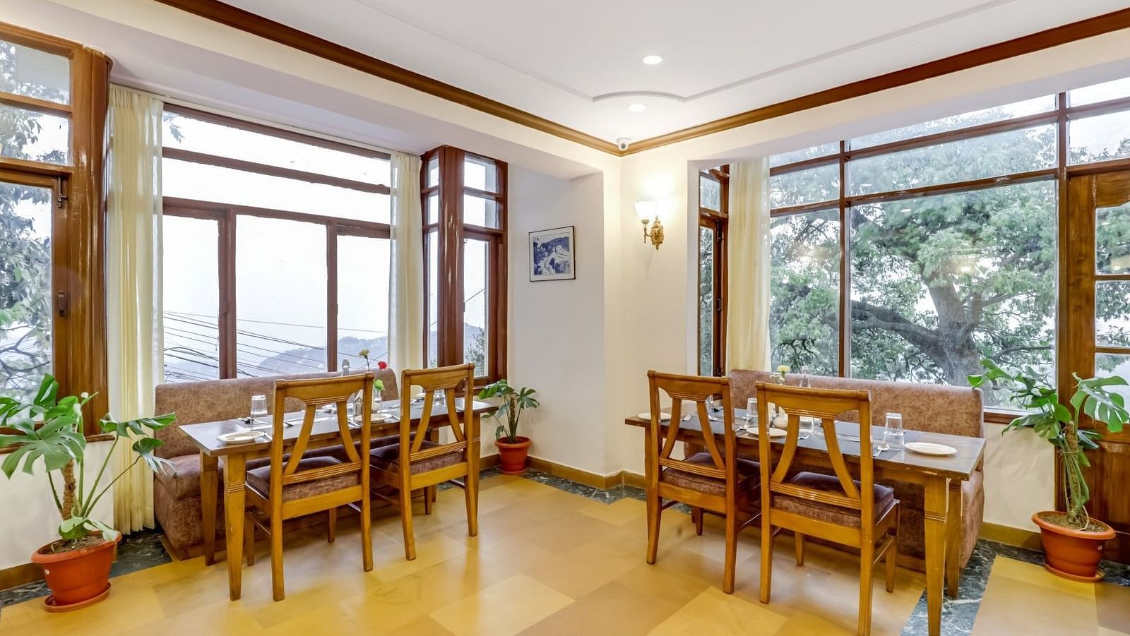 The dining area at Summit Le Royale Hotel, Shimla