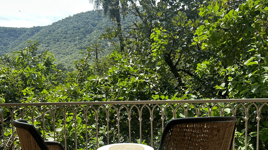 28-Rooms -Sit Out - Surya Bagh-2