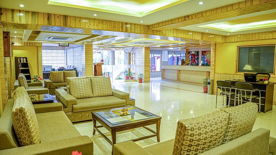 Lobby-4