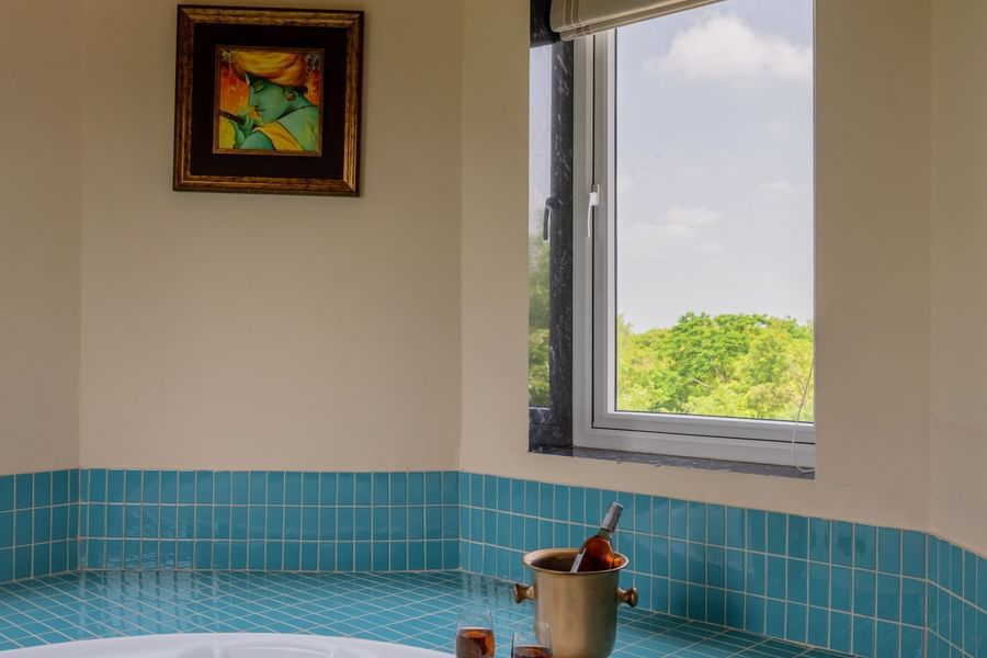 Bathtub - Deluxe - Hotels Near Chand Baori - Resorts Near Abhaneri-9