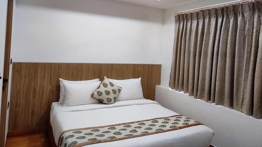 Standard Room (8)