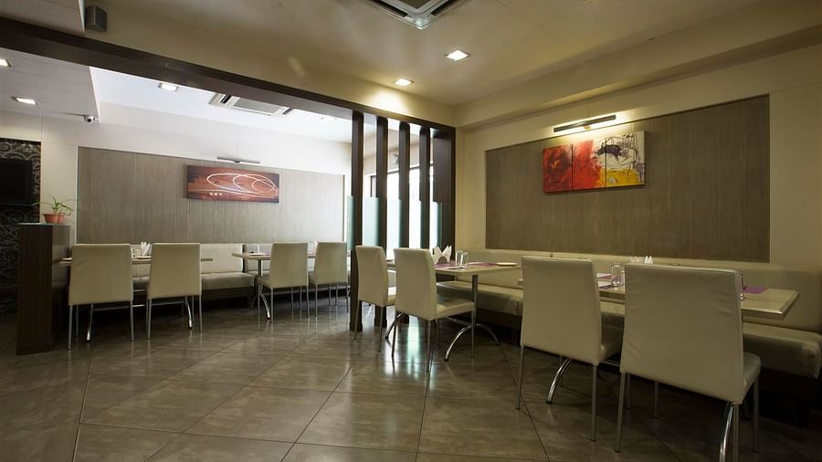 Gallery Resaturant -2