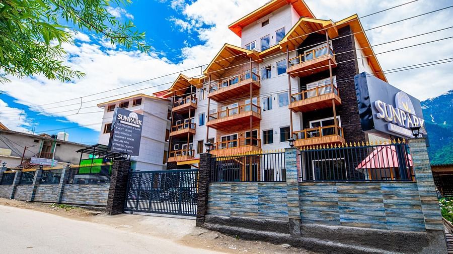Exterior-3