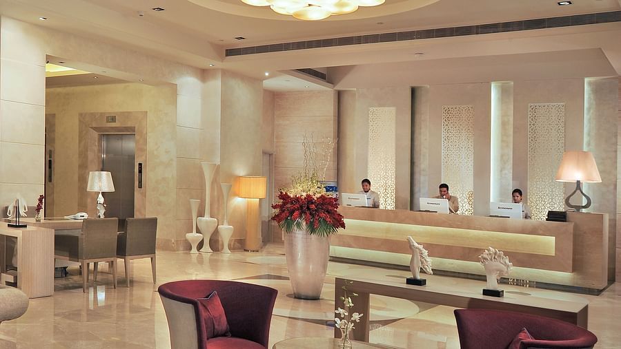 Reception Lobby Radisson Hyderabad Hitech City Hyderabad 4