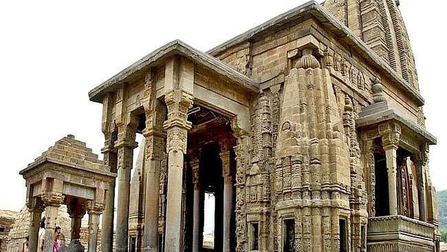 Baijnath shiv temple RS Sarovar Portico Palampur