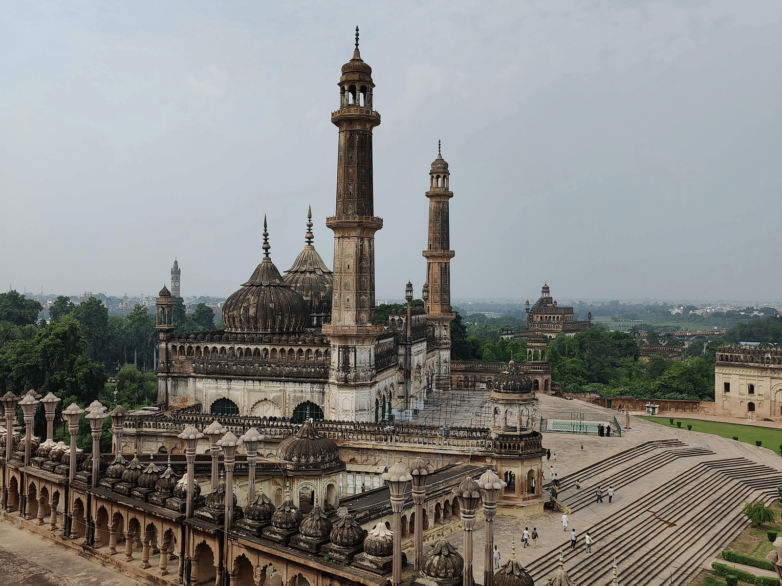 A far view of Bara Imambara on a sunny day.