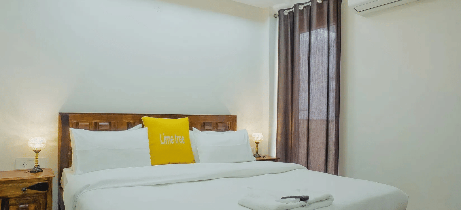 Lime Tree Hotel Golf Course Extension Road Gurgaon - A double bed in the Lime Tree Hotel Golf Course Extension Road Gurgaon