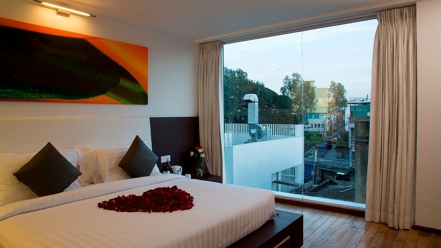 Springs Hotel & Spa, Bangalore Bengaluru Suite Room 2 Springs Hotel Spa