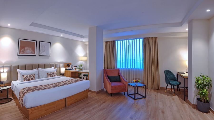 An executive room at Royale Sarovar Portico, Agra