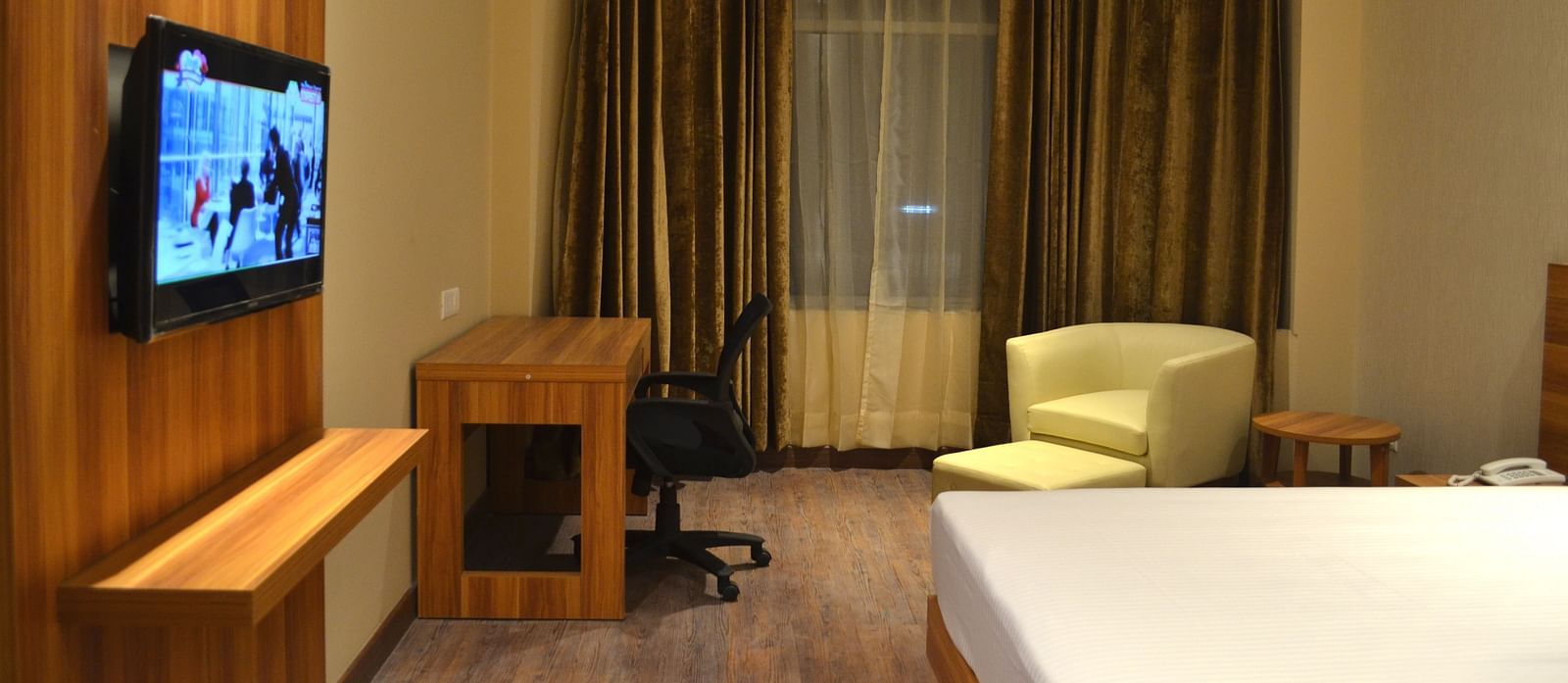 rooms le roi jammu hotel 1 k7u04u