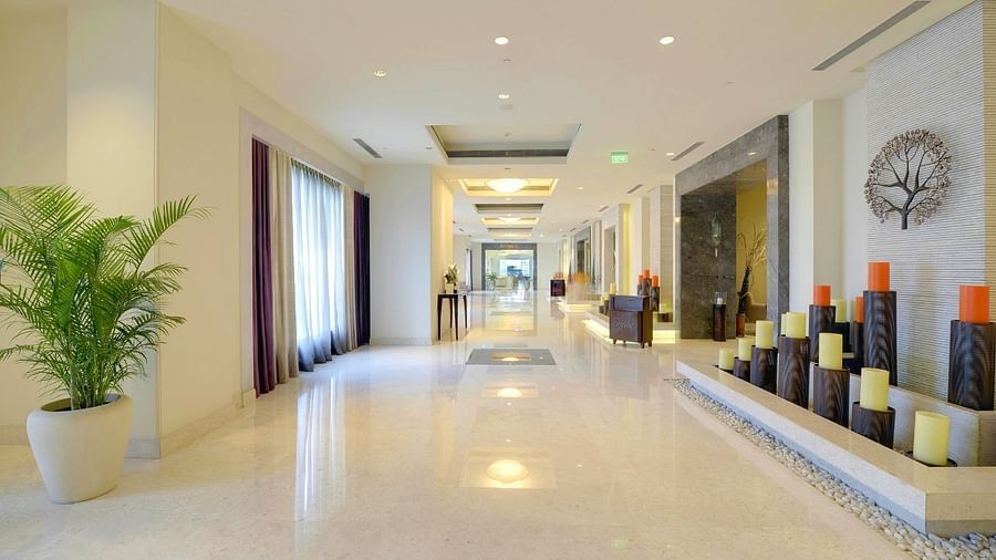 Lobby at Radisson Blu - Bengaluru Outer Ring Road 3