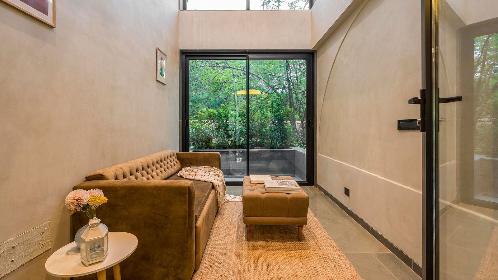 PRIVATE LIVING AREA