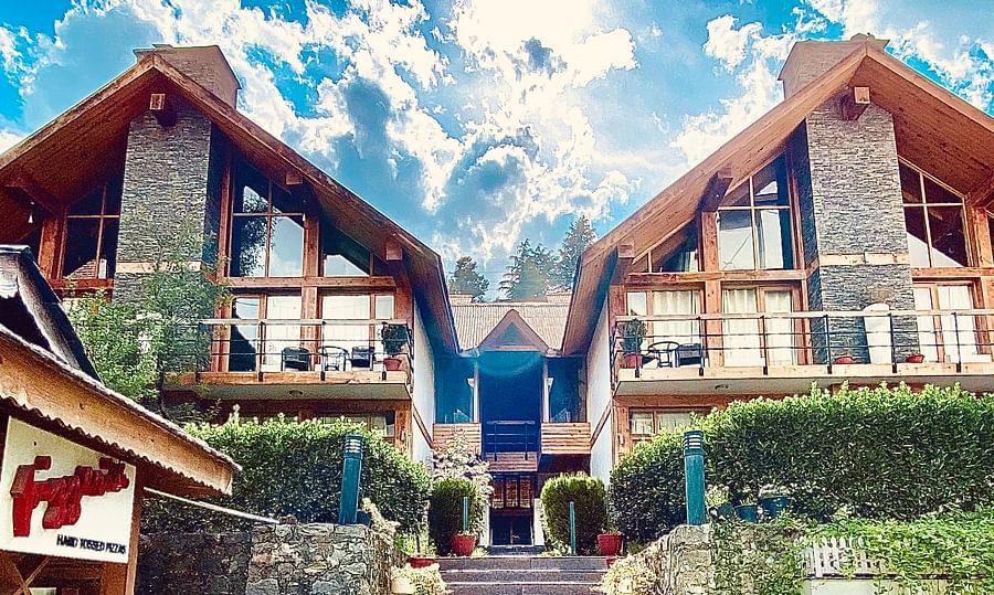 alt-text renest manali resort cottage view