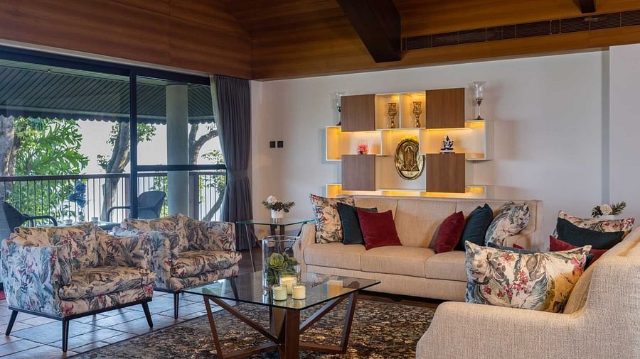 Living room with white sofas at Golak by Denissons Presidential Villa, Madikeri
