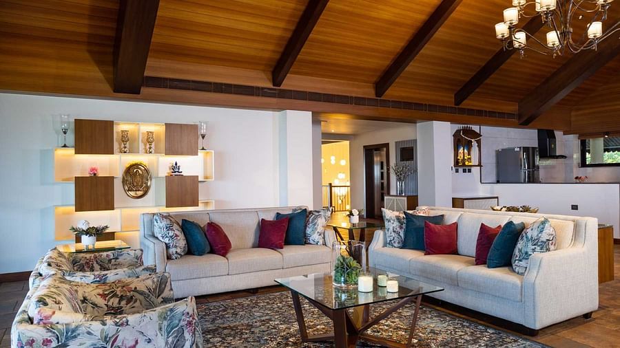 Living room with white sofas at Golak by Denissons Presidential Villa, Madikeri
