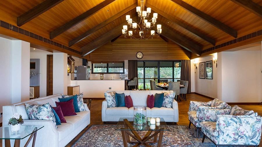 Living room with white sofas at Golak by Denissons Presidential Villa, Madikeri