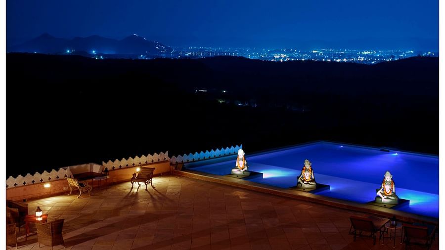 Infinity Swimming Pool - 2