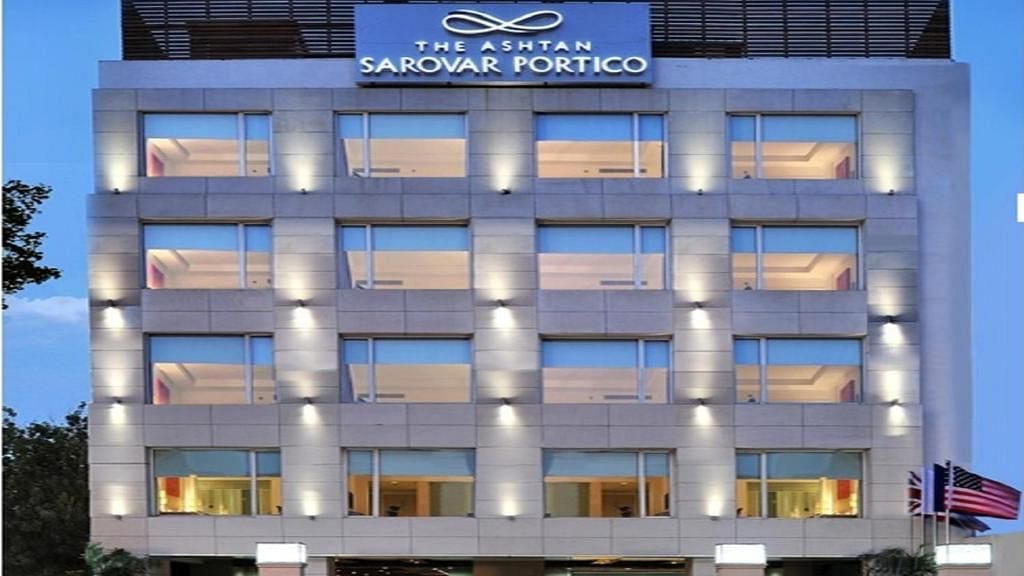 The Ashtan Sarovar Portico