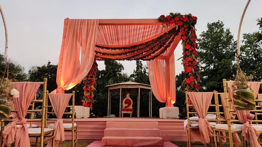 wedding stage set up