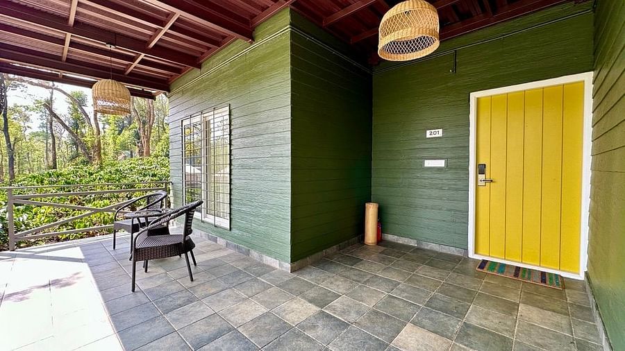 Luxe Cabin Private Sit Out