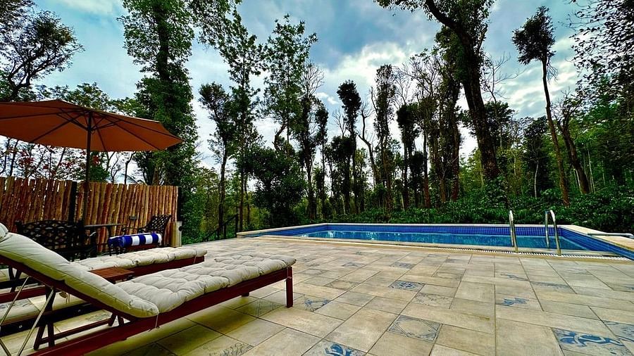 Pool at MWL