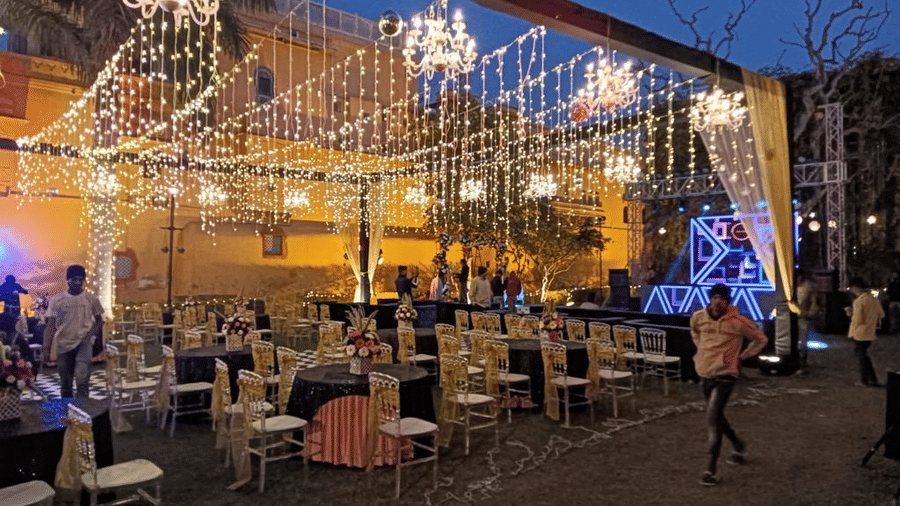 gogunda-palace-meetings-events-neem-garden-09