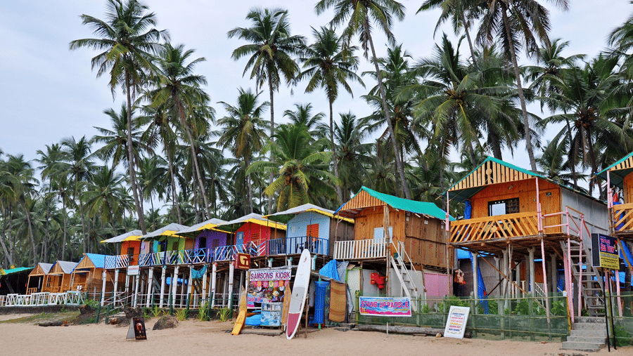 Explore Arossim Beach | Luxury Resort With Cleanest Beach in Goa