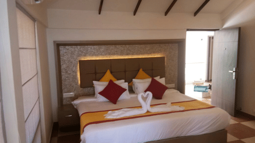 Renai Kappad Beach Resort Twin Bed Premium Room 5