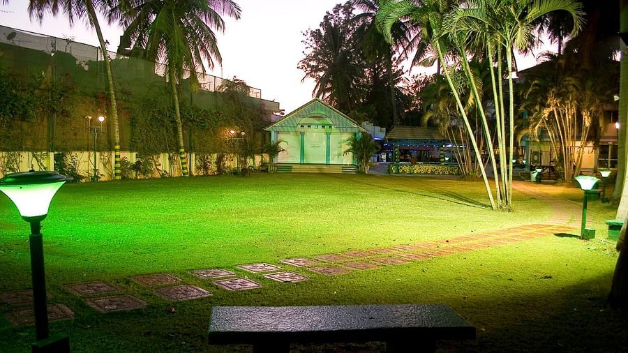Ramanashree California Resort - view of the property's lawn area
