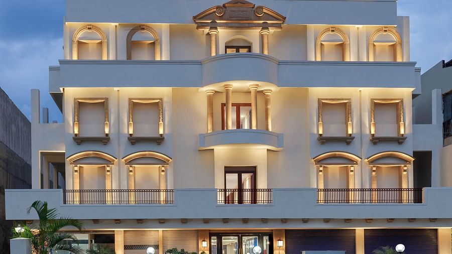 sarovarfacade1